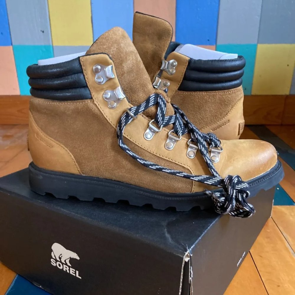 Sorel Ainsley Conquest Waterproof Boot in Camel, US 9